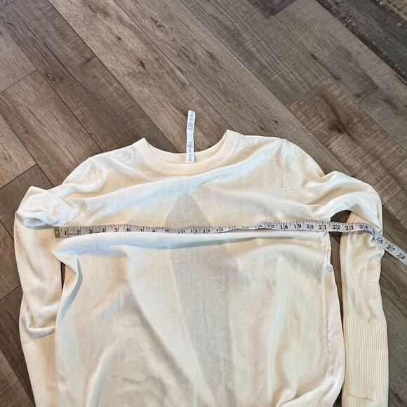 Lululemon Cashmere Cashlu At
Ease Pullover Sweater Ivory White
Back Panel size 8 - Picture 2 of 9
